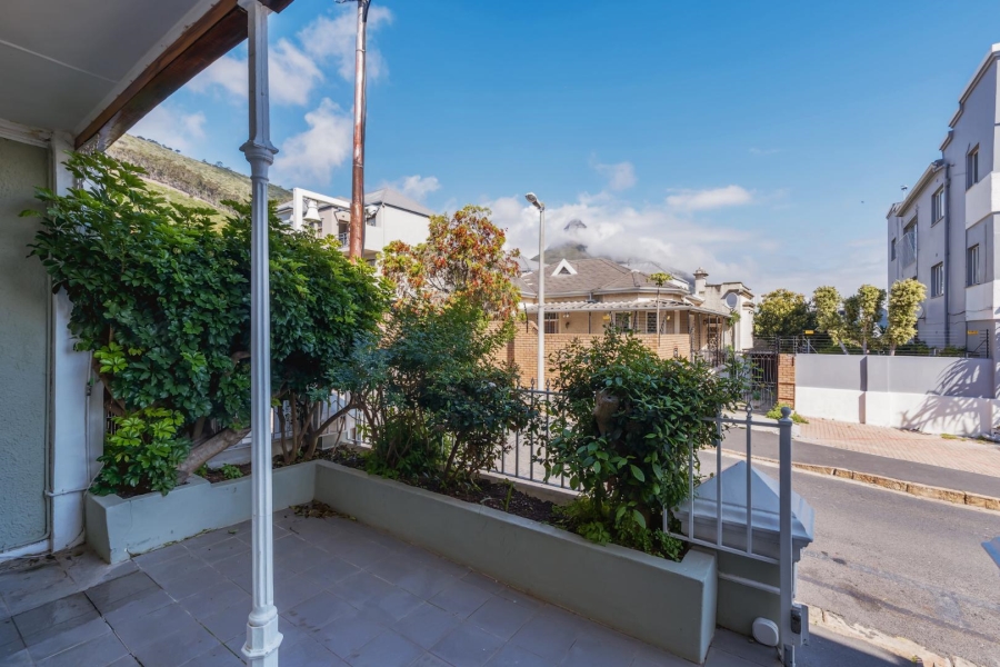 3 Bedroom Property for Sale in Sea Point Western Cape